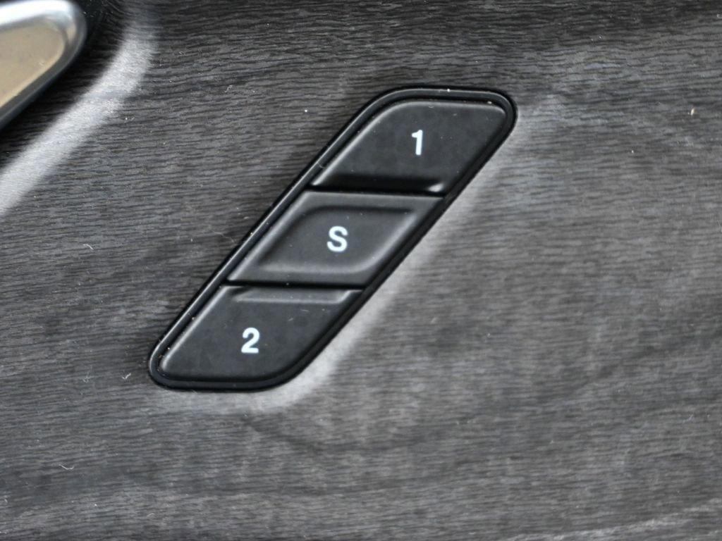 2021 Jeep Grand Cherokee L Vehicle Photo in Cedar Rapids, IA 52402