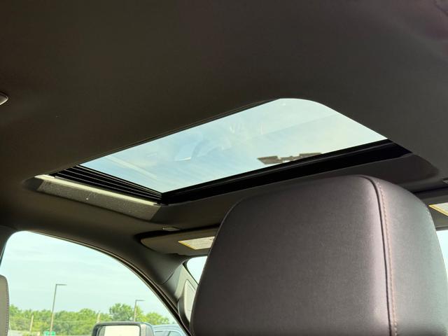 2025 GMC Sierra 2500 HD Vehicle Photo in COLUMBIA, MO 65203-3903