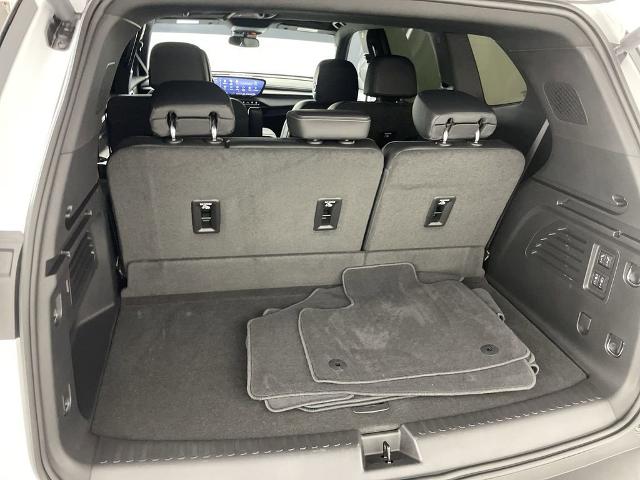 2025 Buick Enclave Vehicle Photo in GILBERT, AZ 85297-0402