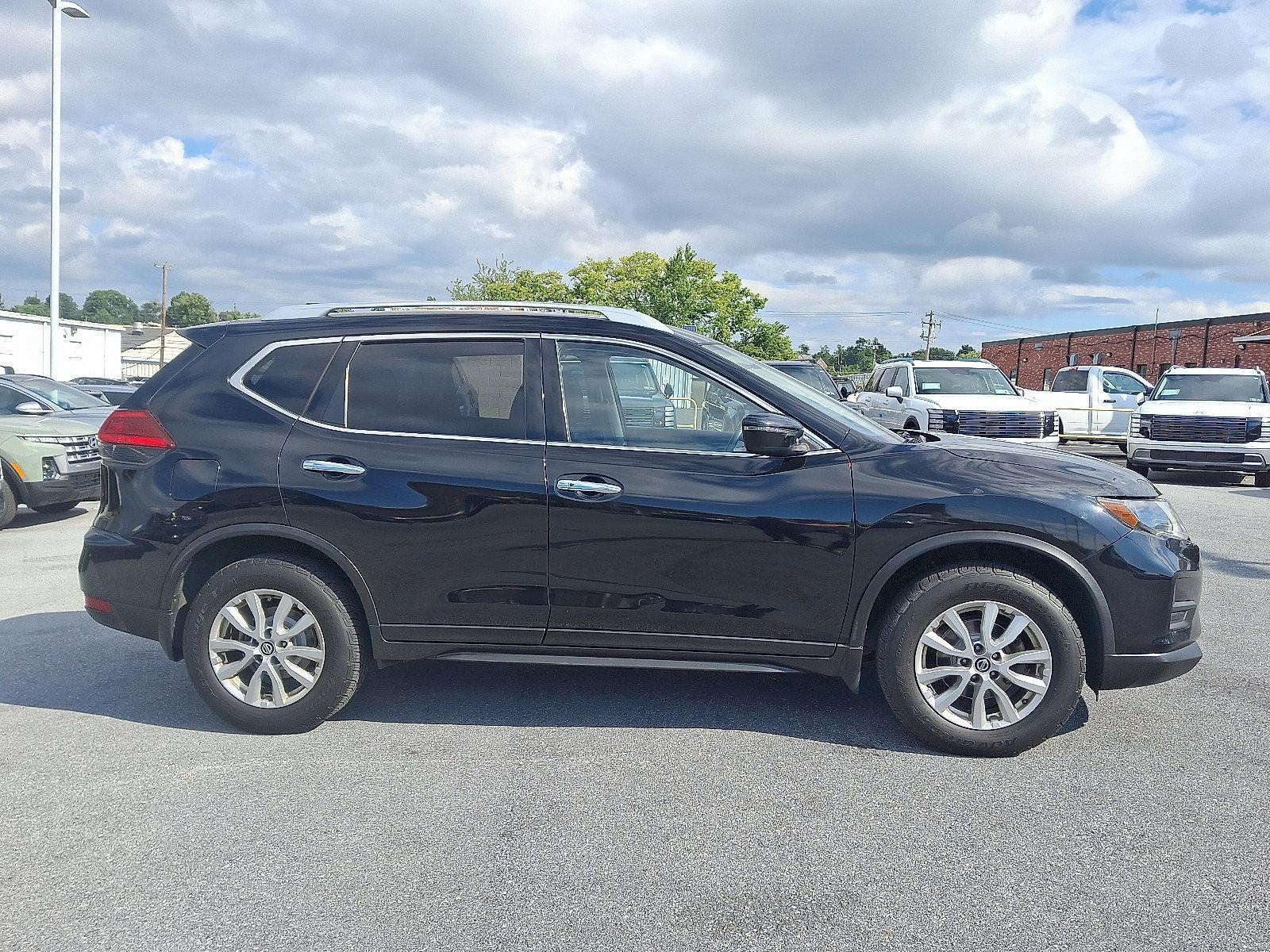 2017 Nissan Rogue Vehicle Photo in Harrisburg, PA 17111