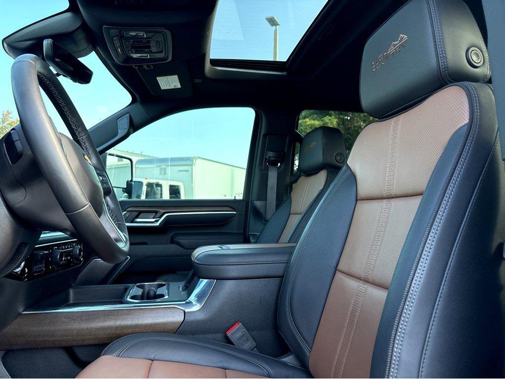 2025 Chevrolet Silverado 2500 HD Vehicle Photo in SAVANNAH, GA 31406-4513