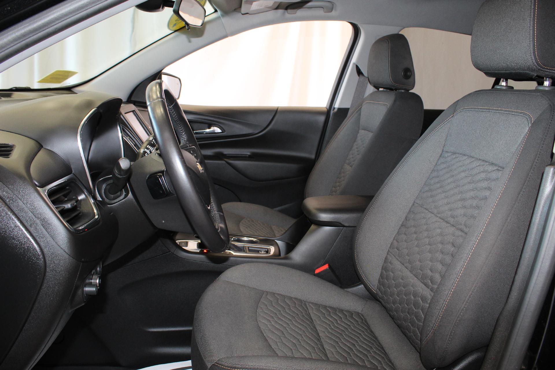 2020 Chevrolet Equinox Vehicle Photo in NORTHAMPTON, MA 01060-1120