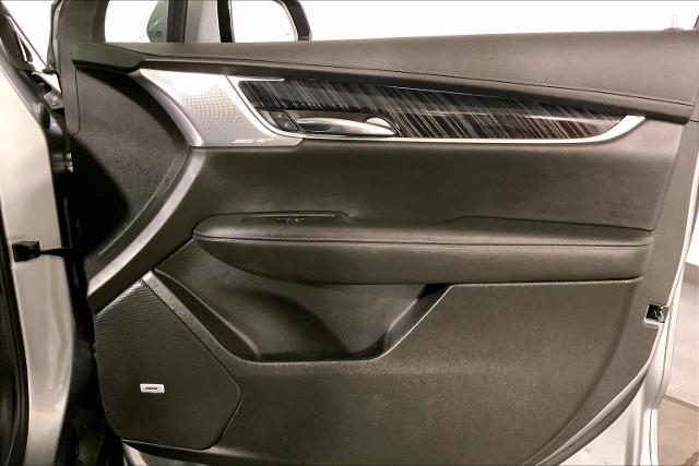 2025 Cadillac XT6 Vehicle Photo in INDEPENDENCE, MO 64055-1314