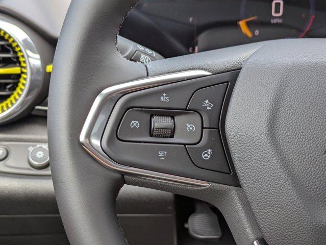 2025 Chevrolet Trax Vehicle Photo in BRUNSWICK, GA 31525-1881