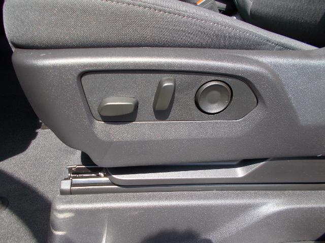 2025 GMC Sierra 2500 HD Vehicle Photo in LOWELL, MA 01852-4336