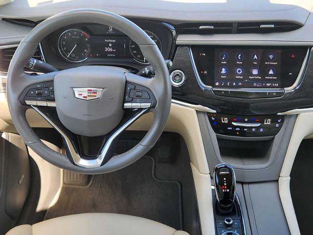 2023 Cadillac XT6 Vehicle Photo in DENTON, TX 76210-9321