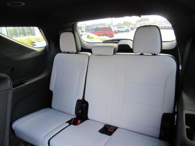 2025 Chevrolet Traverse Vehicle Photo in LEESBURG, FL 34788-4022