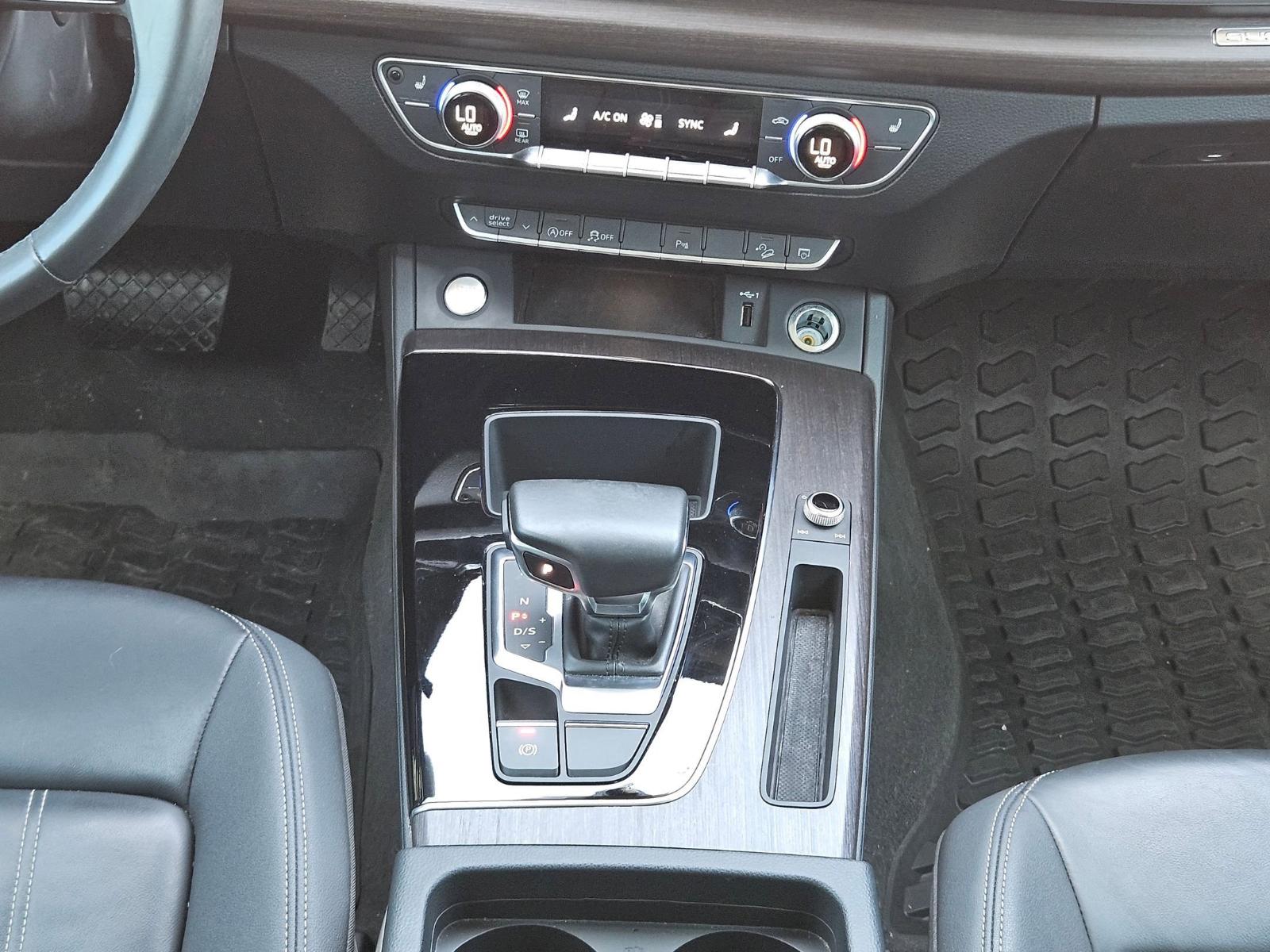 2023 Audi Q5 Vehicle Photo in Seguin, TX 78155