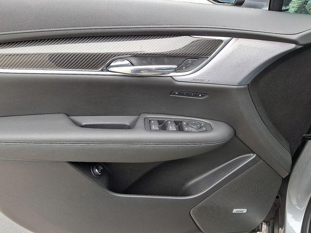 2025 Cadillac XT6 Vehicle Photo in DANBURY, CT 06810-5034
