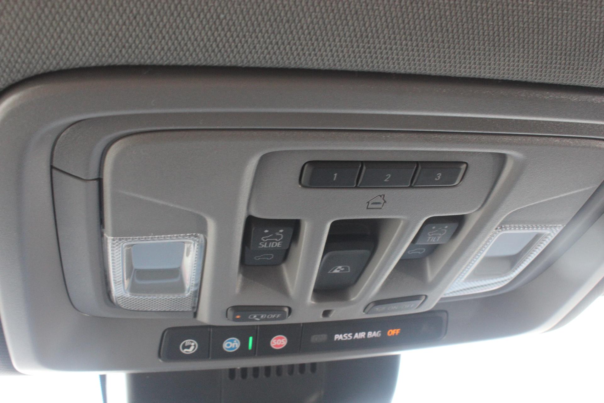 2026 GMC Sierra 1500 Vehicle Photo in AURORA, CO 80012-4011