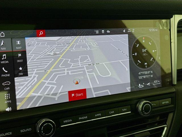 2021 Porsche Macan Vehicle Photo in Puyallup, WA 98371