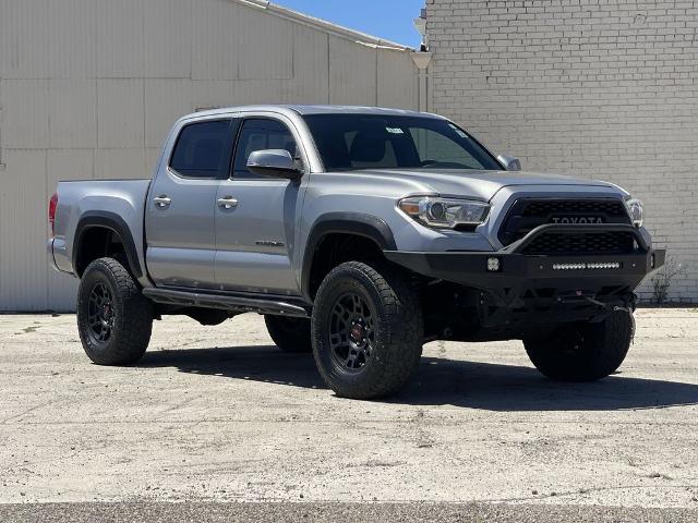 2017 Toyota Tacoma Vehicle Photo in TURLOCK, CA 95380-4918