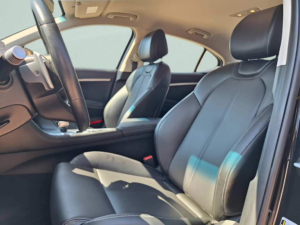 2026 Genesis G70 photo 19 of 29
