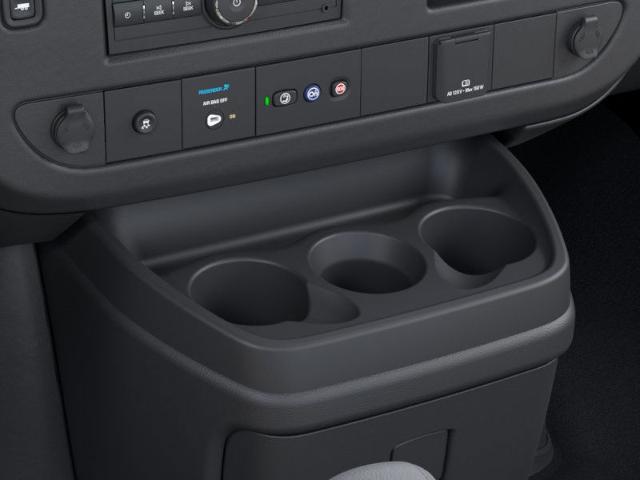 2025 Chevrolet Express Commercial Cutaway Vehicle Photo in INDEPENDENCE, MO 64055-1314