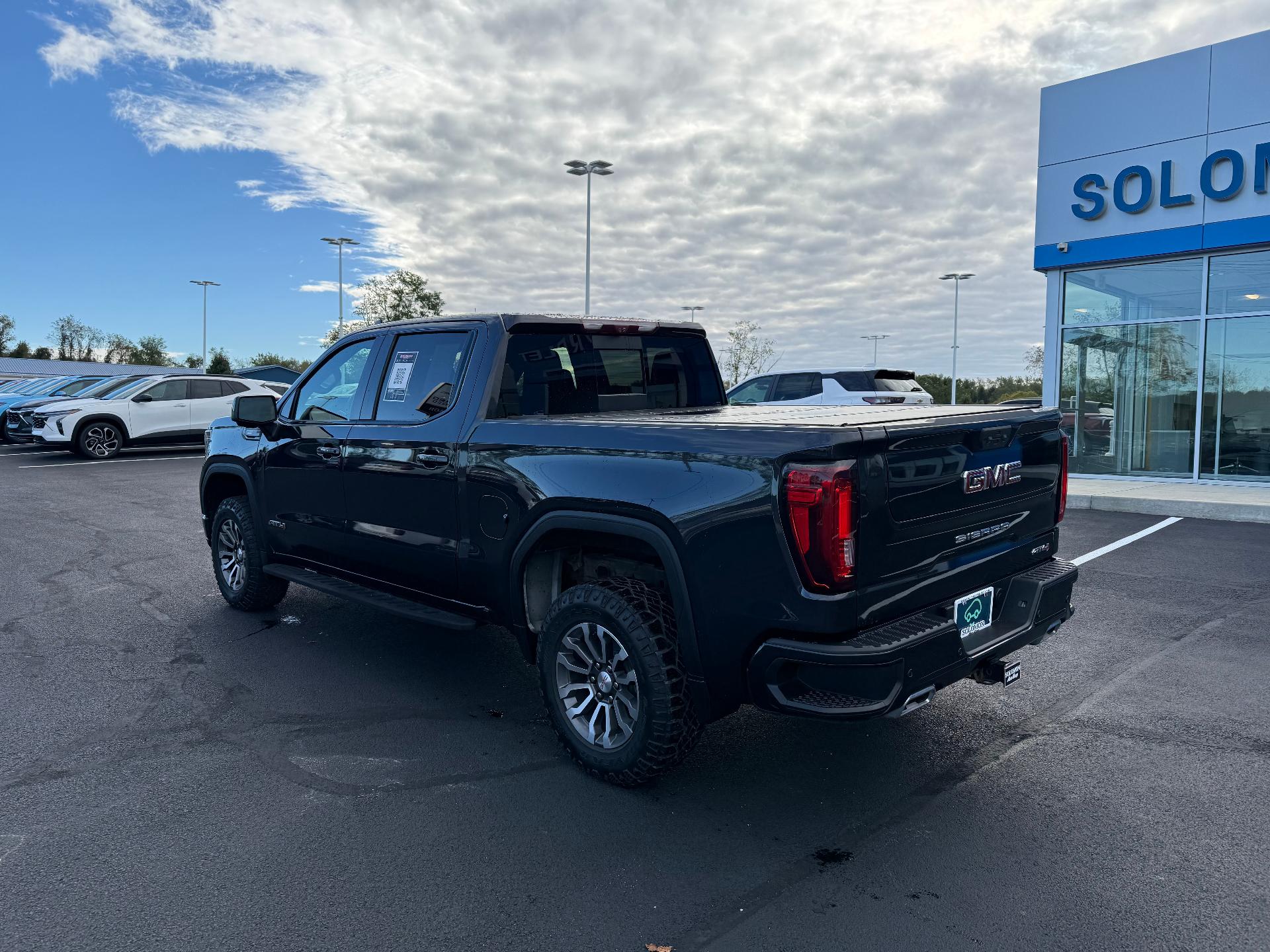 2022 GMC Sierra 1500 photo 3 of 26