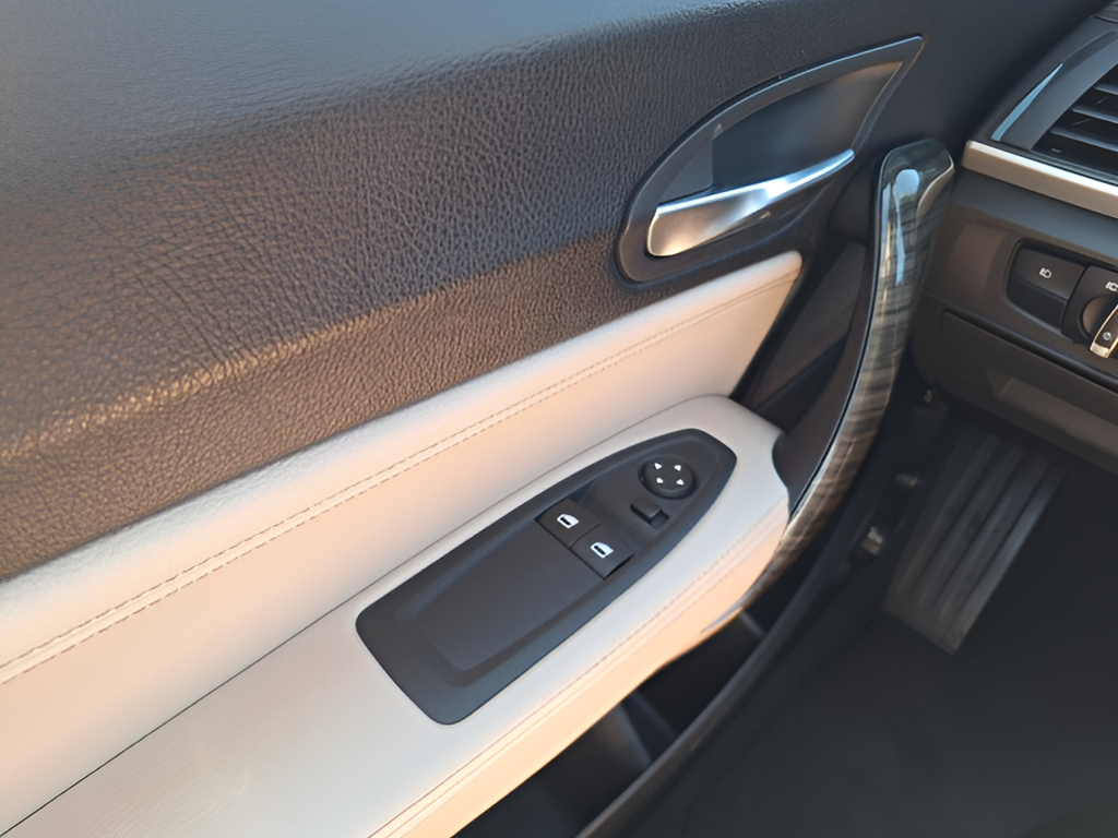 2017 BMW 2 Series photo 17 of 30