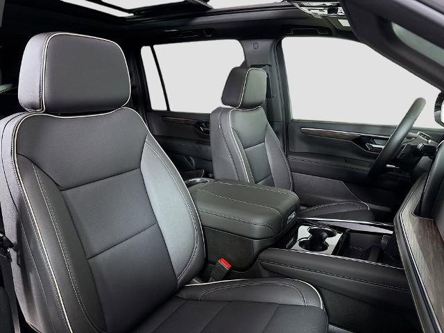 2026 Chevrolet Suburban Vehicle Photo in PUYALLUP, WA 98371-4149