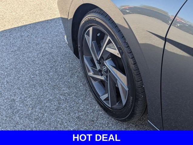 2024 Hyundai ELANTRA Vehicle Photo in Merrillville, IN 46410