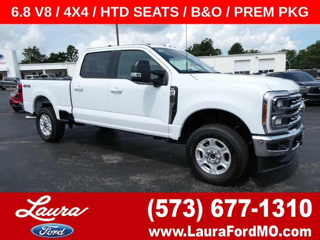 Oxford White 2026 Ford F-250 Super Duty Pickup Truck Four-Wheel Drive Automatic