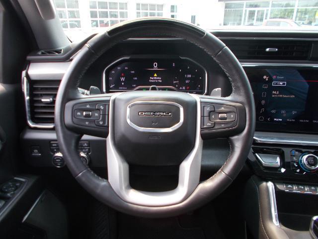 2024 GMC Sierra 1500 Vehicle Photo in LOWELL, MA 01852-4336