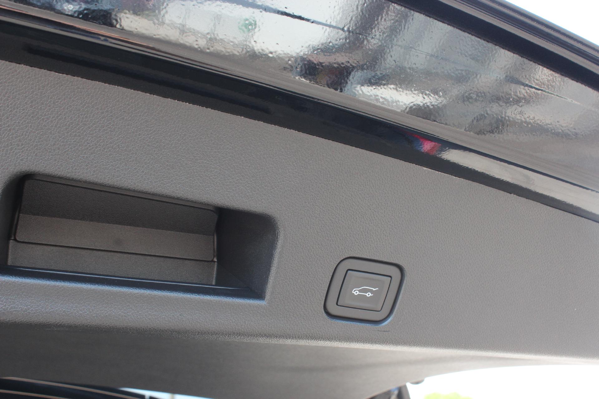 2026 Buick Enclave Vehicle Photo in AURORA, CO 80012-4011