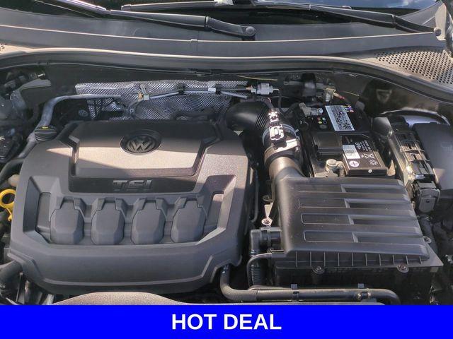 2021 Volkswagen Tiguan Vehicle Photo in Merrillville, IN 46410