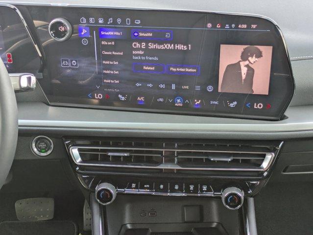 2025 Chevrolet Traverse Vehicle Photo in BRUNSWICK, GA 31525-1881