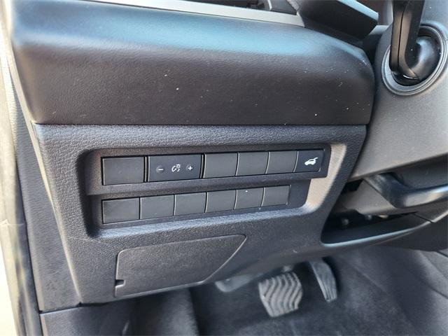 2024 Mitsubishi Outlander Vehicle Photo in AURORA, CO 80012-4011