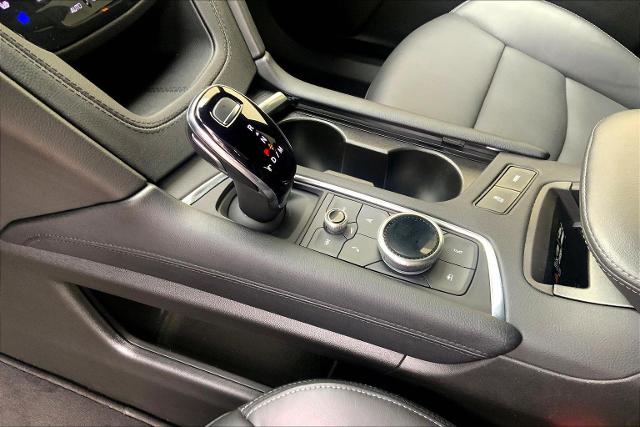 2025 Cadillac XT6 Vehicle Photo in KANSAS CITY, MO 64114-4545