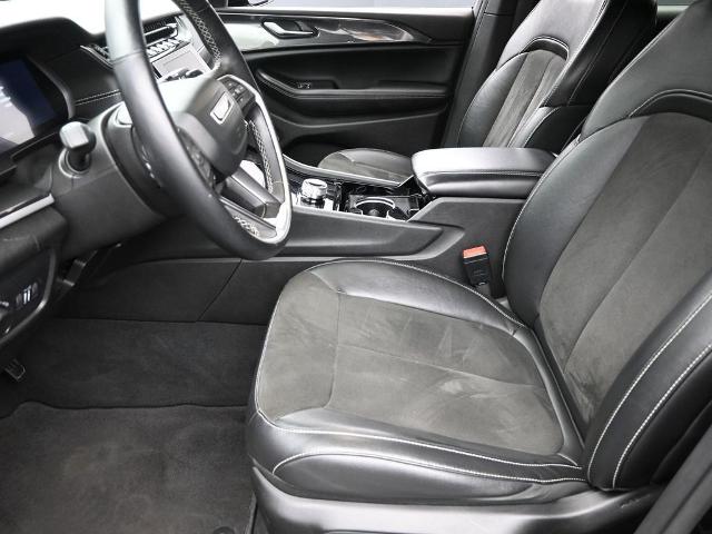 2022 Jeep Grand Cherokee L Vehicle Photo in Cedar Rapids, IA 52402