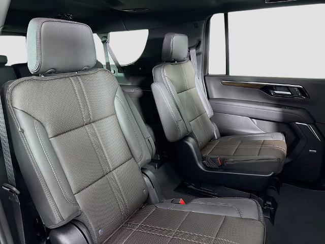 2026 Chevrolet Suburban Vehicle Photo in PUYALLUP, WA 98371-4149