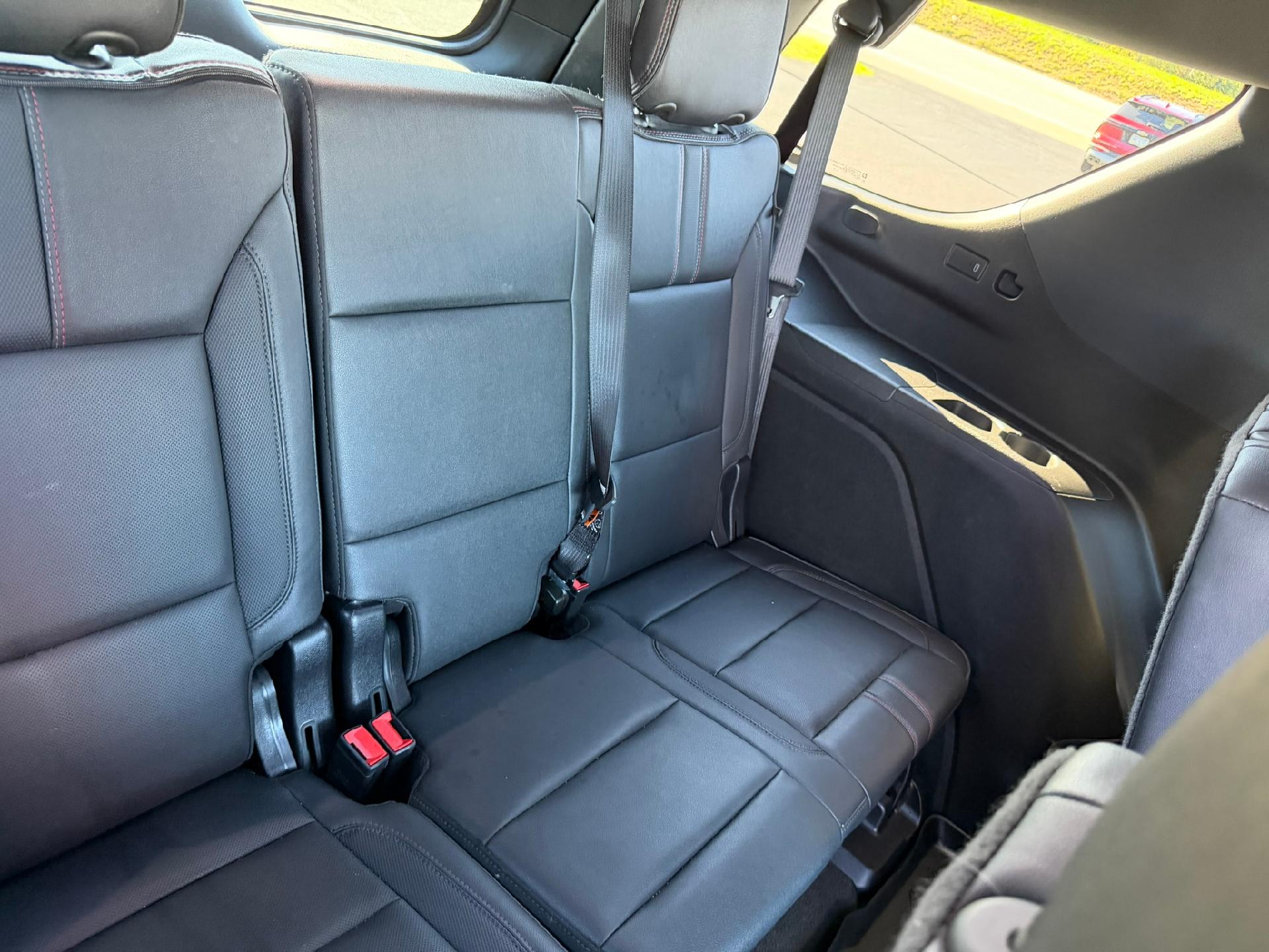 2025 Chevrolet Tahoe photo 40 of 40