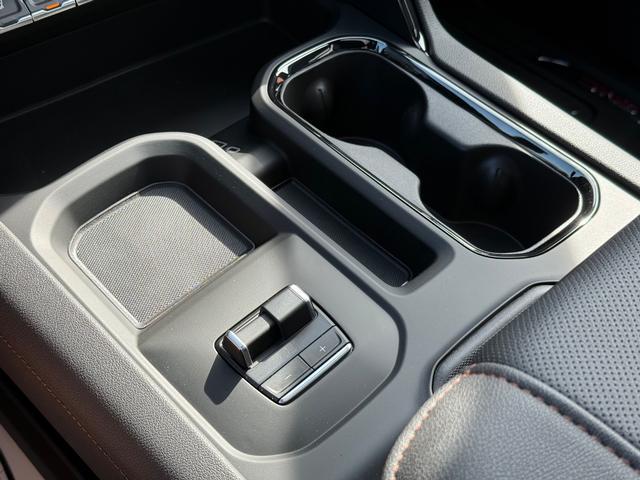 2025 GMC Sierra 2500 HD Vehicle Photo in COLUMBIA, MO 65203-3903