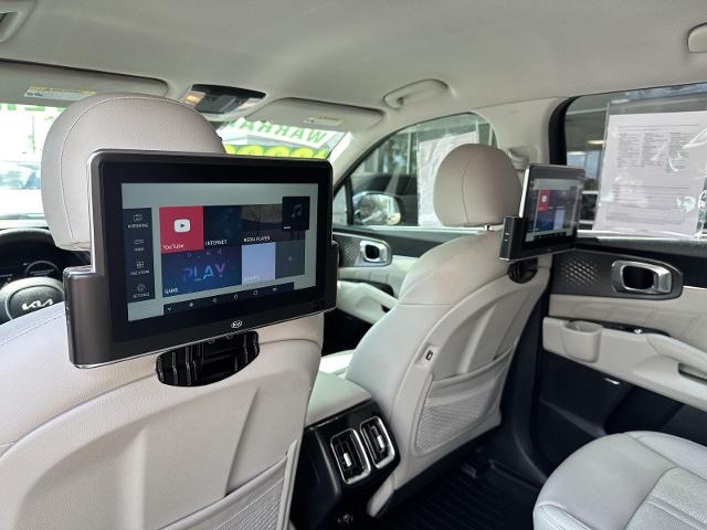 2022 Kia Sorento Plug-In Hybrid Vehicle Photo in Tucson, AZ 85712