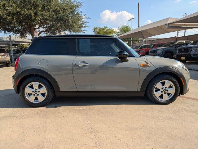 2015 MINI Cooper Hardtop 2 Door Vehicle Photo in San Antonio, TX 78209