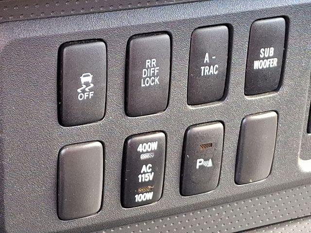 2010 Toyota FJ Cruiser Vehicle Photo in DANBURY, CT 06810-5034