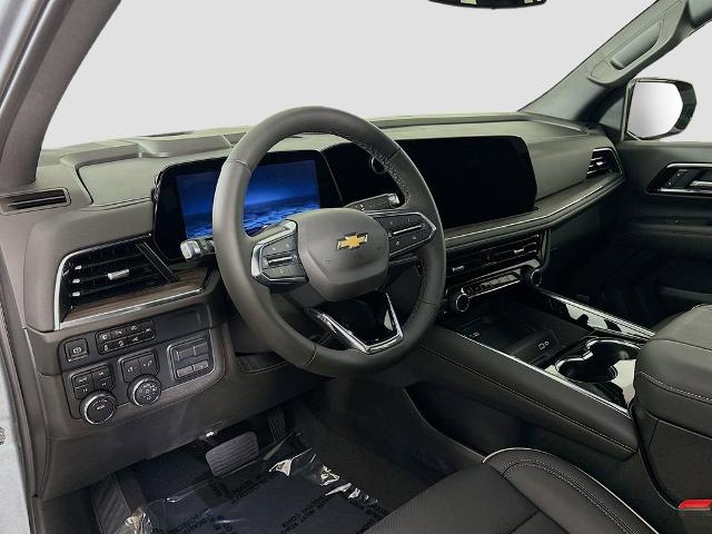 2025 Chevrolet Suburban Vehicle Photo in PUYALLUP, WA 98371-4149