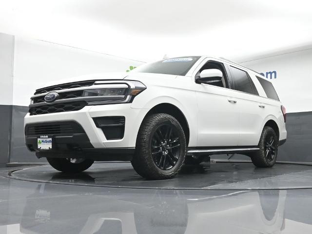 2022 Ford Expedition Vehicle Photo in Cedar Rapids, IA 52402