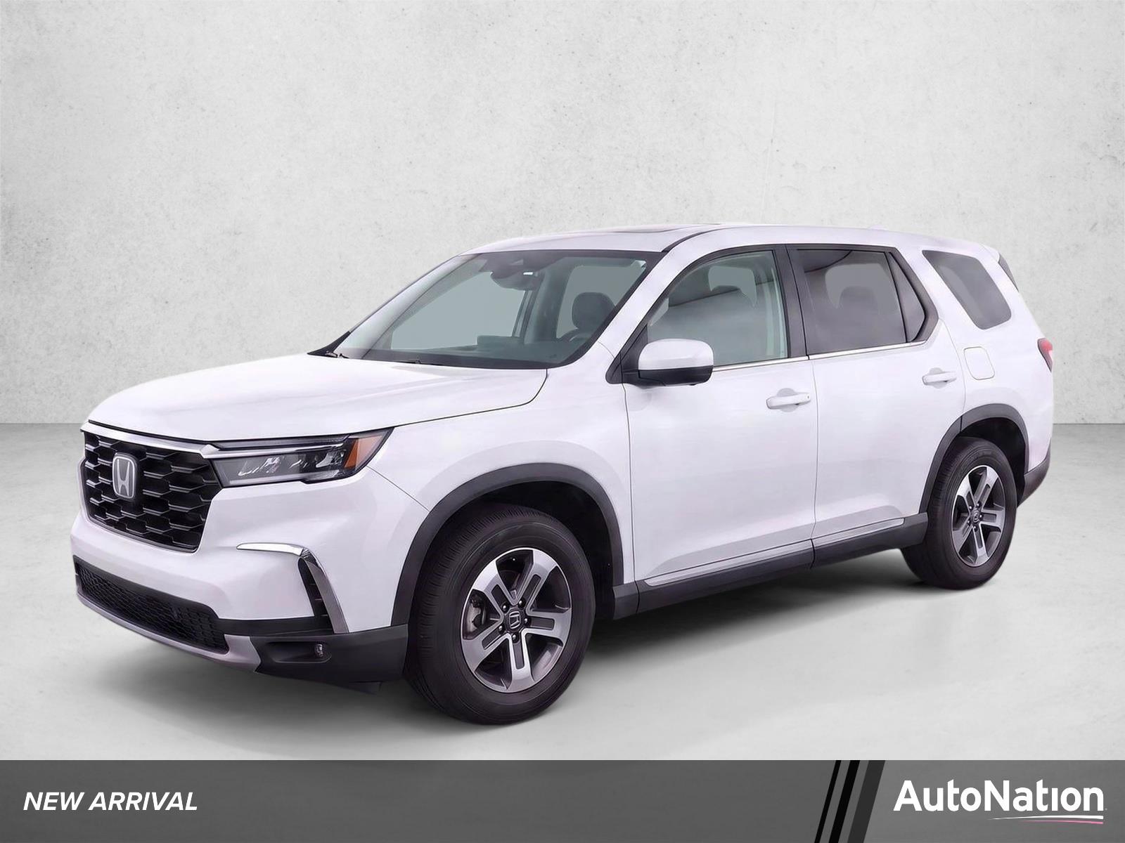 2025 Honda Pilot Vehicle Photo in Miami, FL 33015