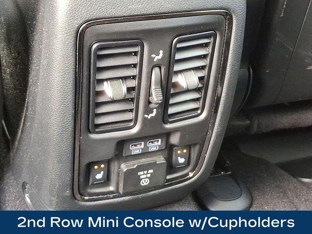 2020 Dodge Durango Vehicle Photo in DANBURY, CT 06810-5034
