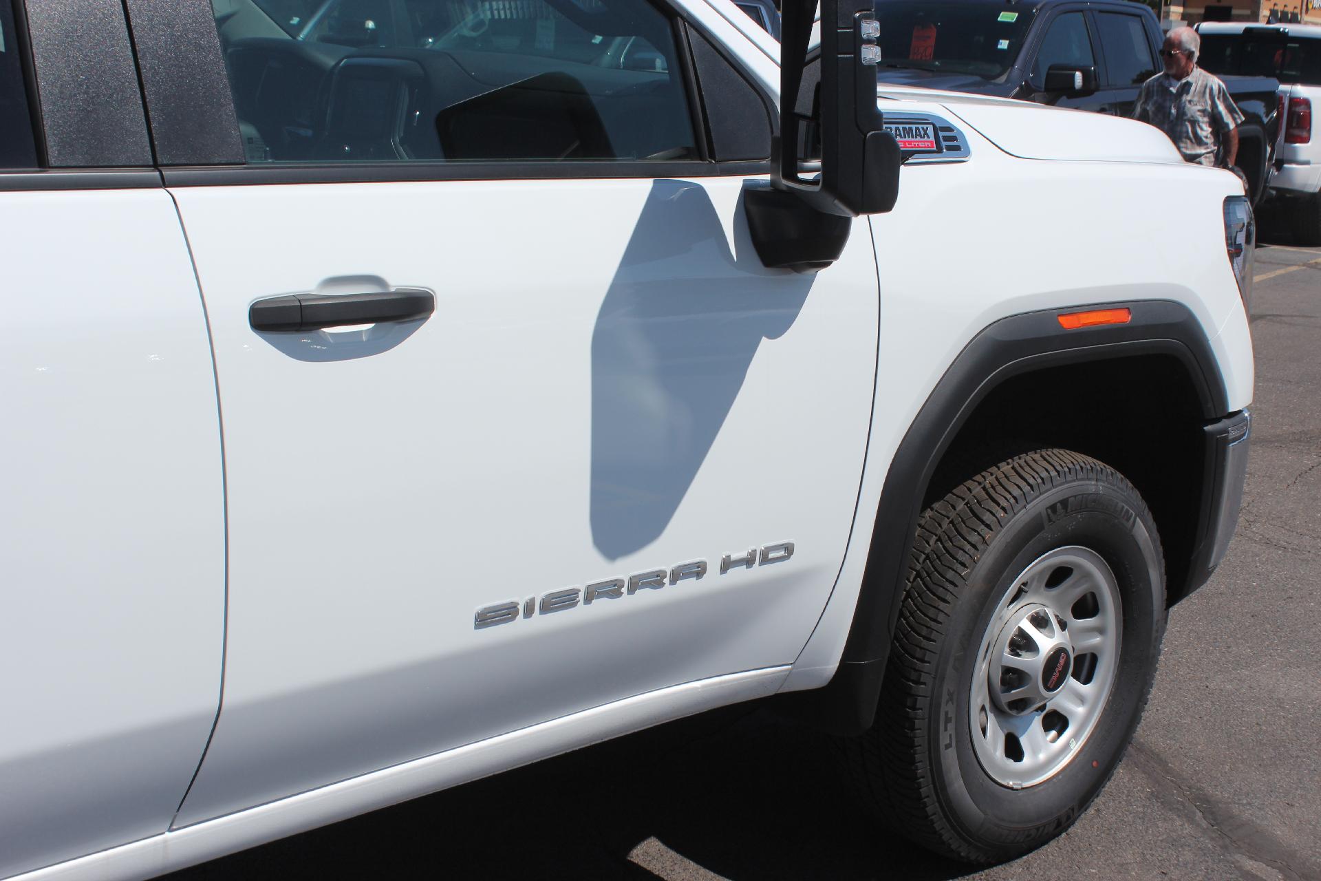 2025 GMC Sierra 2500 HD Vehicle Photo in AURORA, CO 80012-4011