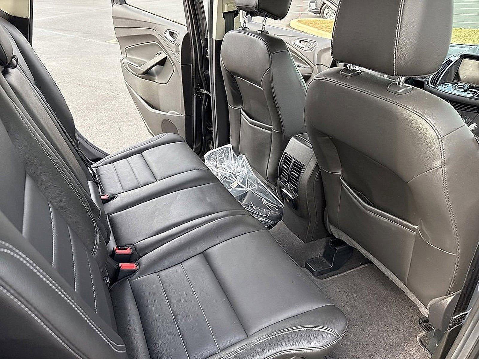 2015 Ford Escape Vehicle Photo in Harrisburg, PA 17111