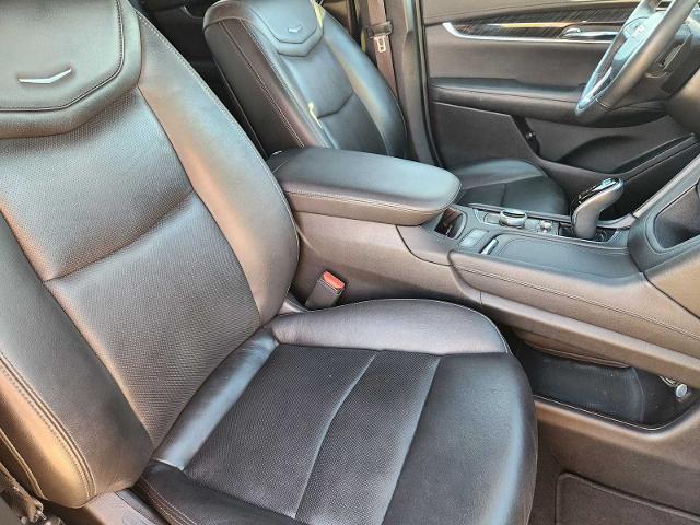 2021 Cadillac XT6 Vehicle Photo in DENTON, TX 76210-9321