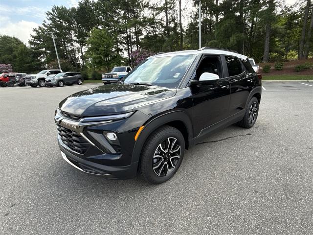 2025 Chevrolet Trailblazer Vehicle Photo in SANFORD, NC 27332-9629