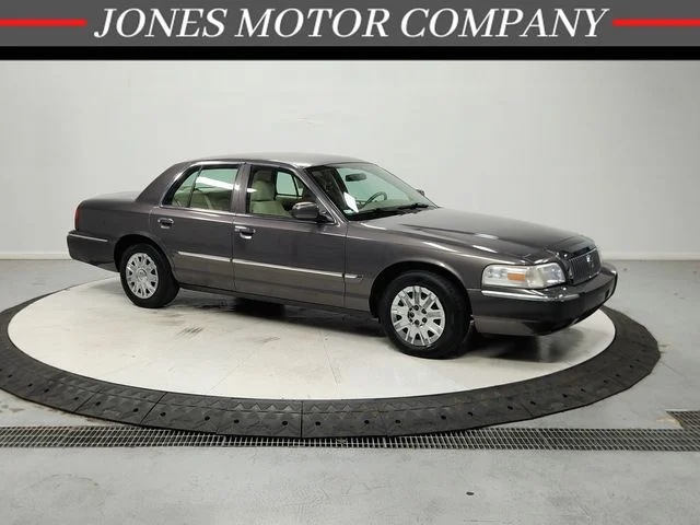 2007 Mercury Grand Marquis Vehicle Photo in Savannah, TN 38372