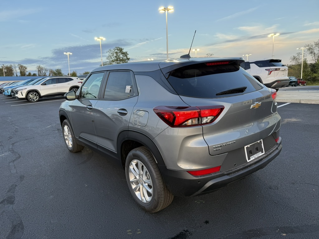 2026 Chevrolet Trailblazer photo 3 of 9