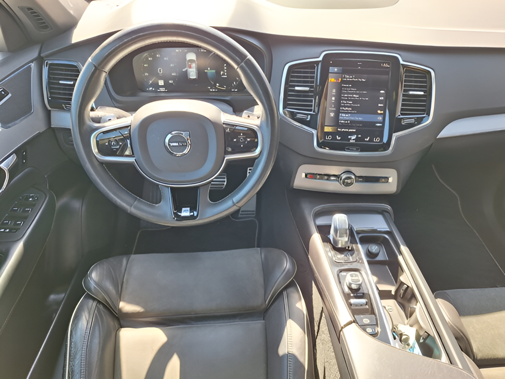 2017 Volvo XC90 photo 9 of 33