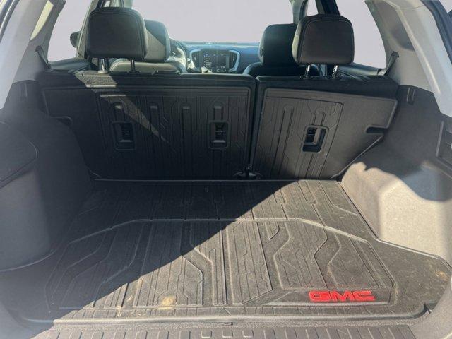 2024 GMC Terrain Vehicle Photo in LEOMINSTER, MA 01453-2952