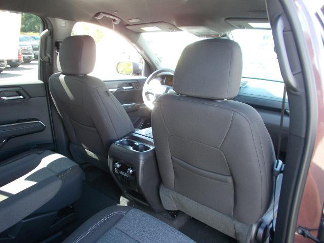 2026 GMC Acadia Vehicle Photo in LOWELL, MA 01852-4336