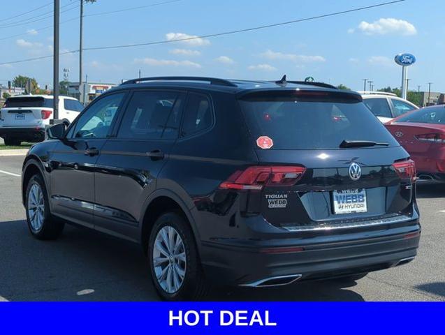 2020 Volkswagen Tiguan Vehicle Photo in Merrillville, IN 46410